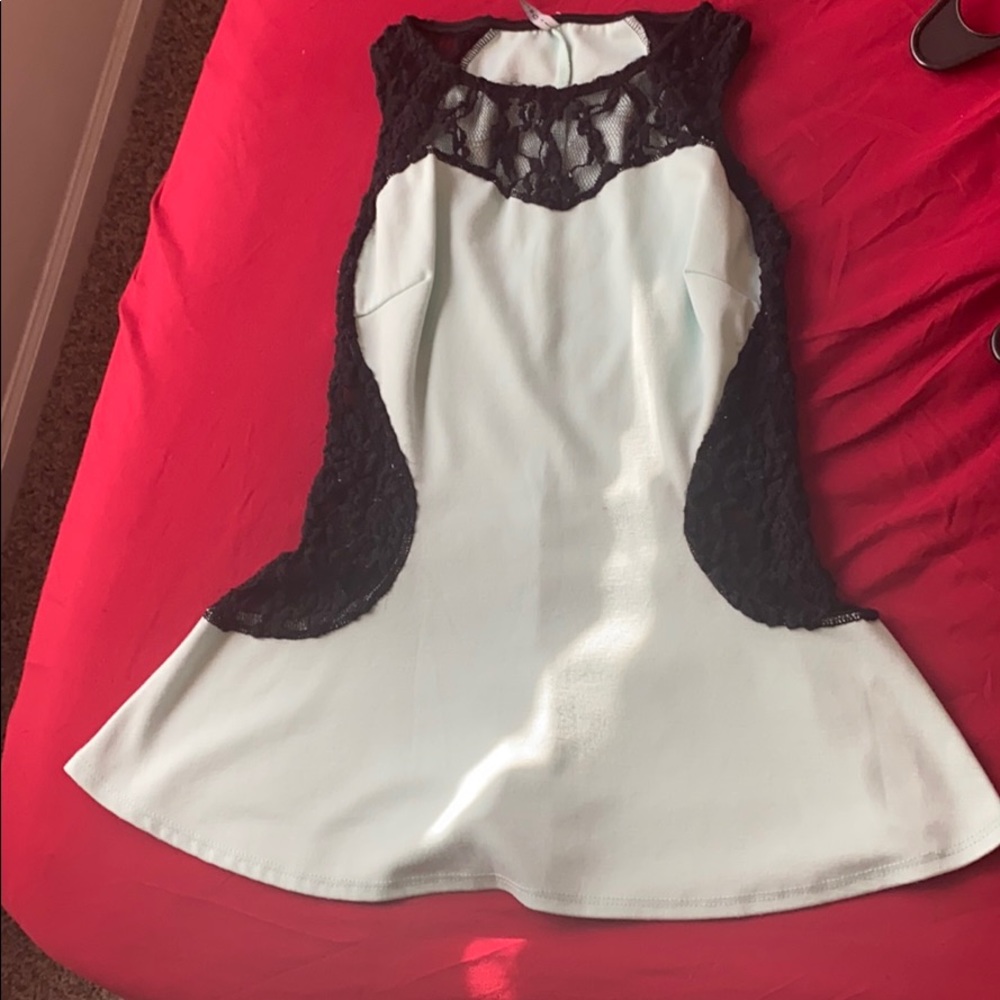 Cute lace shirt